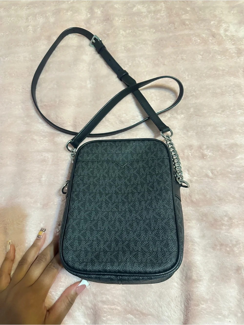 Jet Set Travel Medium Logo Crossbody Bag